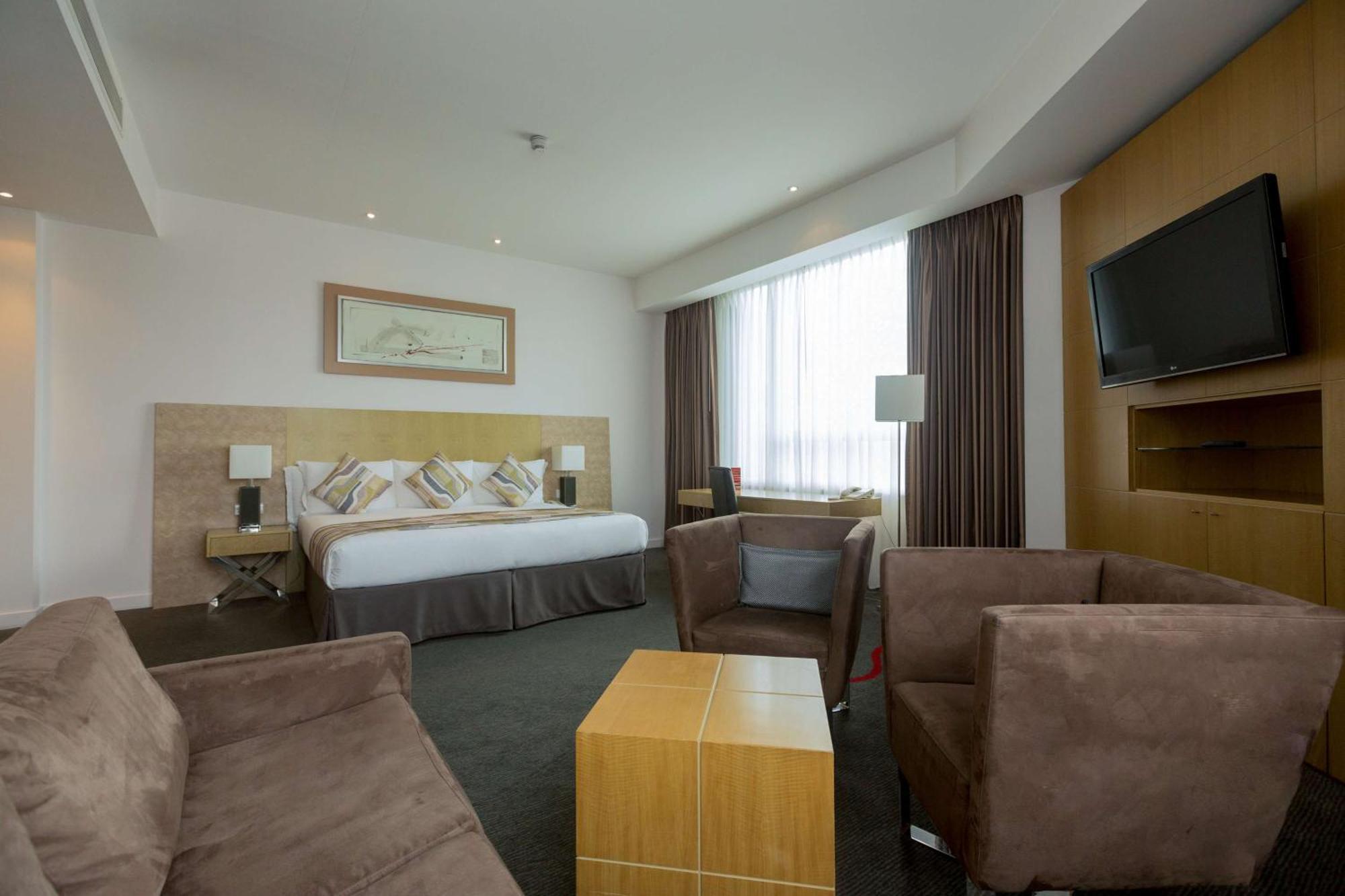 Hotel Park Plaza Cardiff Esterno foto